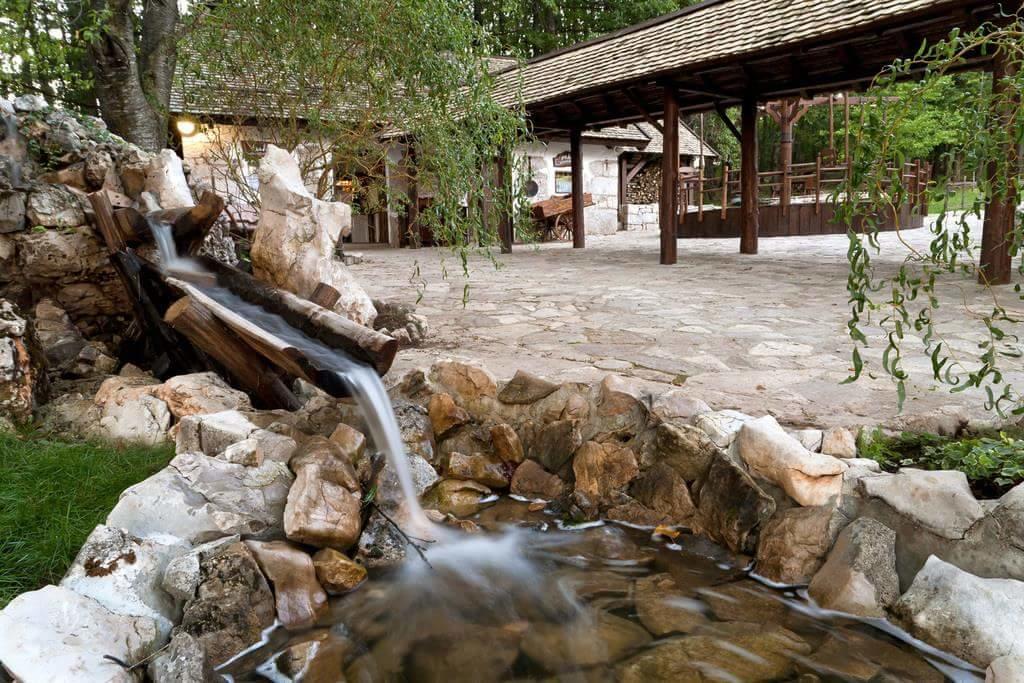 Farm Stay Cardaklije Кулен Вакуф Экстерьер фото