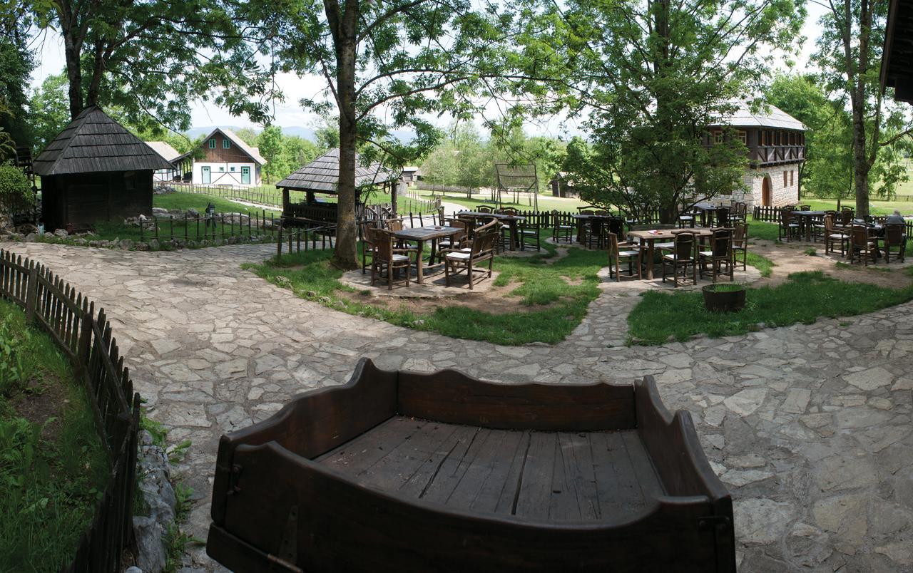 Farm Stay Cardaklije Кулен Вакуф Экстерьер фото